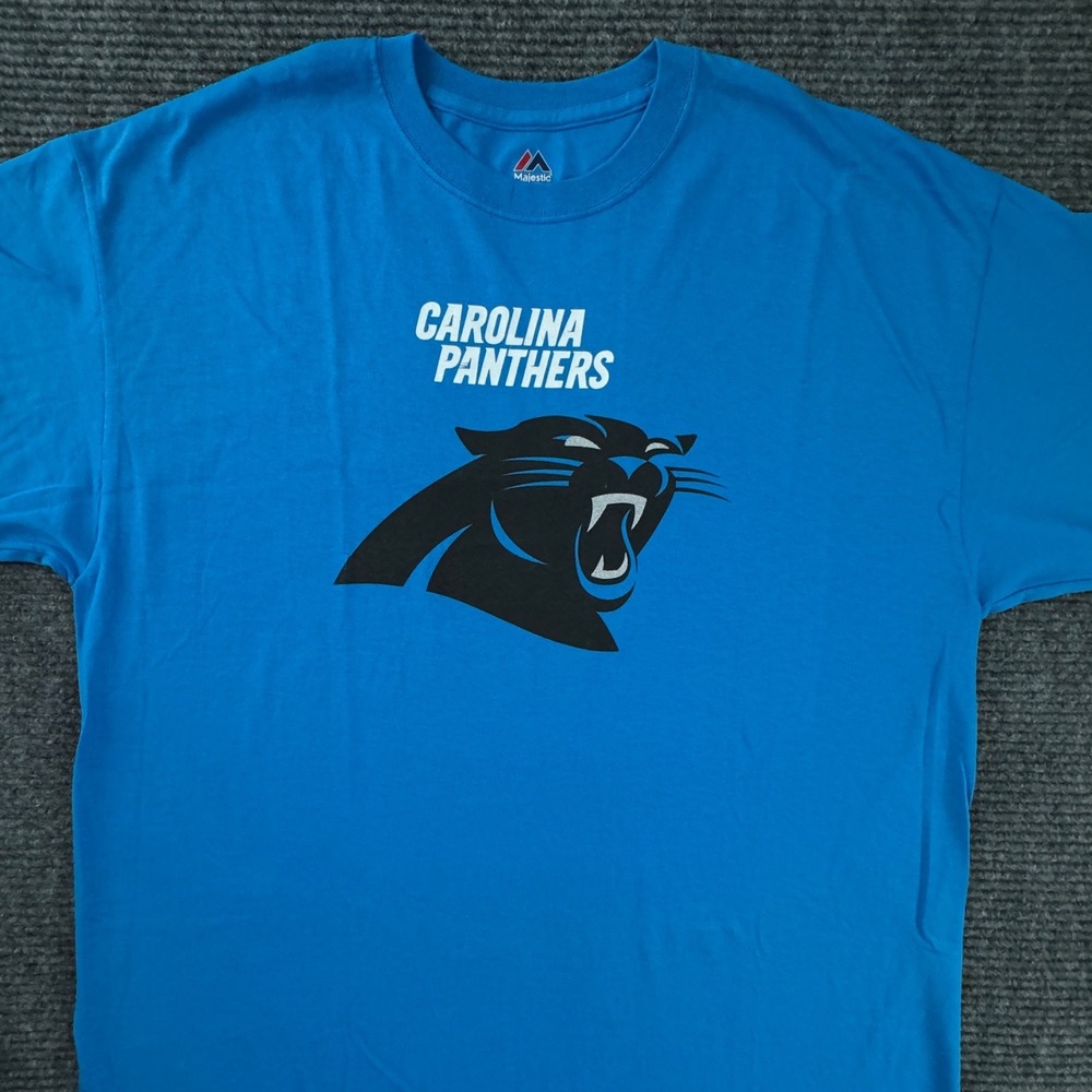 NWOT Majestic Carolina Panthers T-Shirt XL Blue Graphic Logo Short Sleeve